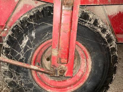 Bild 4:Felgen, Reifen