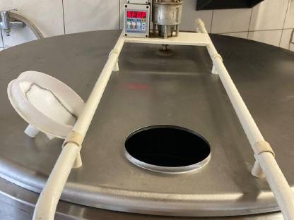 Bild 3:1.050 l Milchtank mit Kühlung