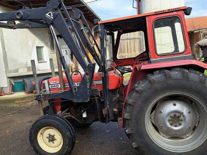 Massey Ferguson 240 T