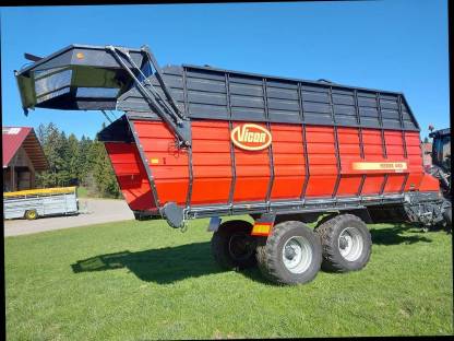 Bild 4:Vicon Schwingenladewagen (Stolpen)