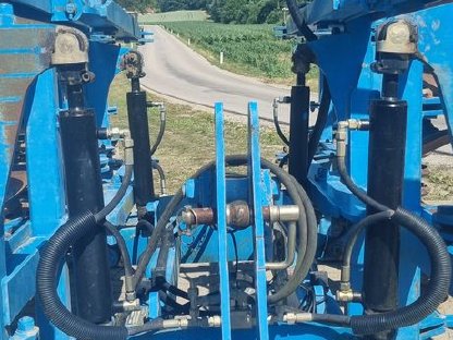 Bild 4:Lemken Thorit 400/K Grubber 4 m 3 Balken