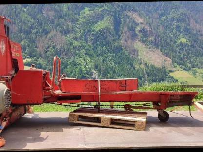 Bild 3:Eberl Abladehächsler (Hochsilohächsler) 2300