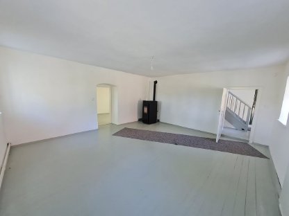 Bild 3:Forsthaus in ruhiger Lage, voll saniert zu vermieten