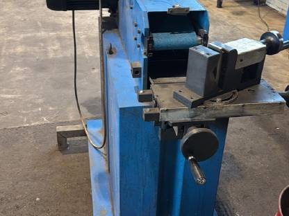 Bild 4:Aceti Macchine Rohrschleifmaschine