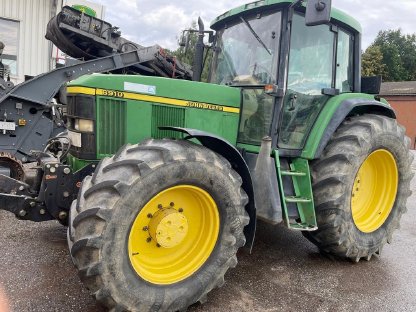 John Deere 6910 Traktor
