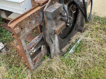 Bild 3:Kaup Drehgerät samt Zinkenverstellung