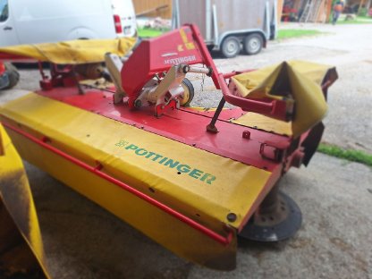 Bild 2:Pöttinger EUROCAT 276 F