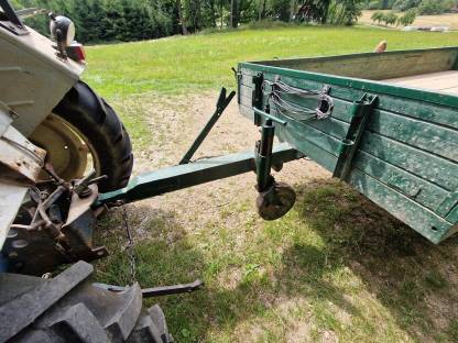 Bild 3:Traktoranhänger