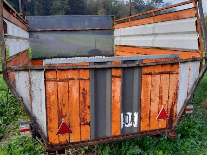 Bild 3:Kratzbodenanhänger