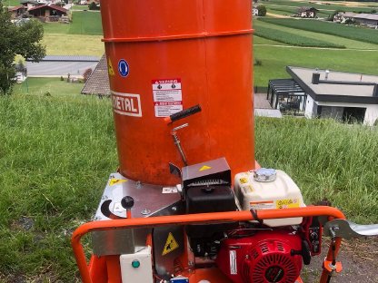 Bild 2:Einstreugerät Valmetal