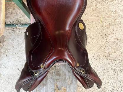 Bild 3:Pferdesattel der Marke Jean Luc Maurel