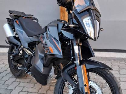 KTM Adventure 890