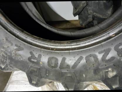 Bild 3:Zwillingsräder und diverse Reifen