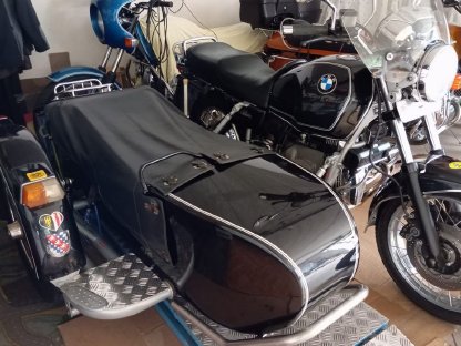 Zum Verkauf steht eine BMW mit Beiwagen R100r