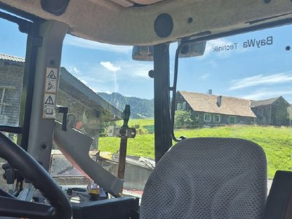 Bild 9:Massey Ferguson MF 4355