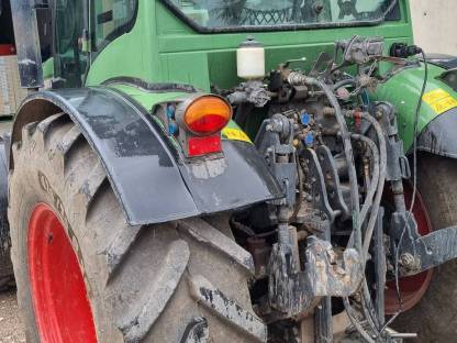 Bild 4:Fendt 211 P