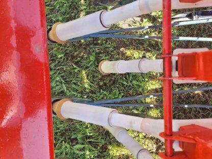 Bild 5:Reform Semo 77 225 cm mit Kleesamenstreuer