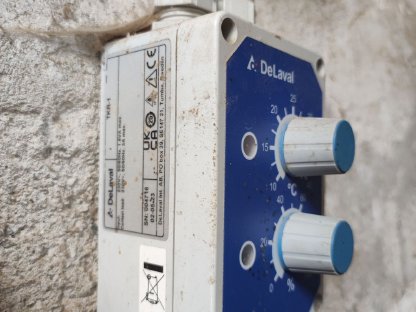 Bild 7:DeLaval DDF1200-1 Stallventilatoren mit Steuerung (2 Stk.)