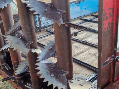 Bild 5:Miststreuer Mengele S260