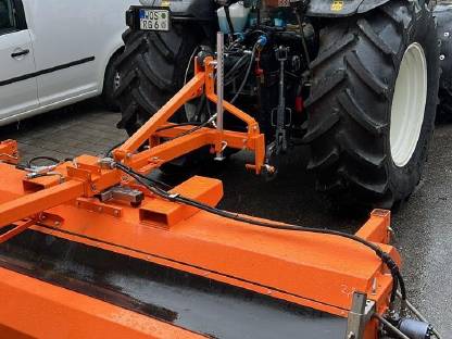 Bild 4:Kehrmaschine 2,80 m