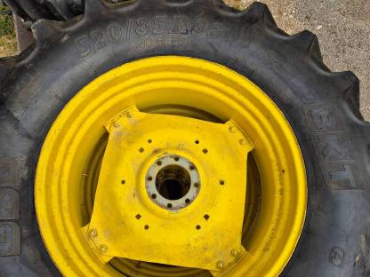 Bild 3:Radsatz komplett John Deere 6120M