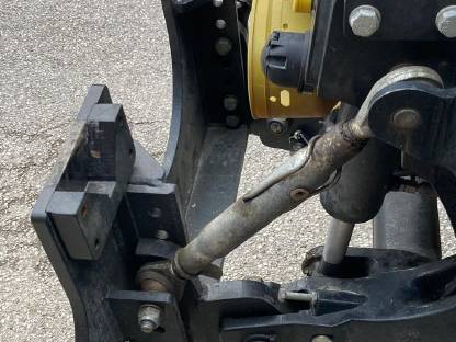 Bild 2:Kommunalplatte, Schneepflugplatte mit Unterzug Stemplinger