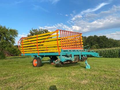 Bild 2:Steyr Hamster Ladewagen