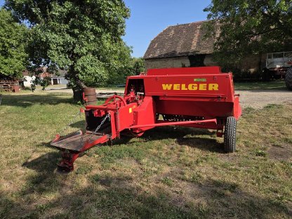 Bild 3:Kleinballenpresse Welger AP52