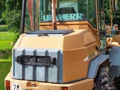 Bild 4:Radlader Liebherr 507, Case 721