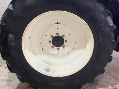 Bild 3:Traktorreifen