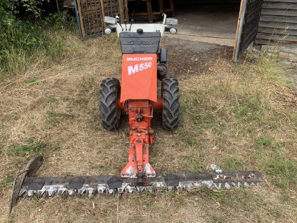 Bucher M550 Balkenmäher mit Bandeingraser