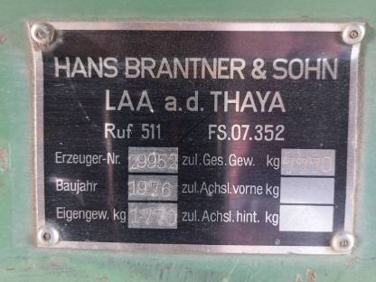 Bild 2:Brantner 2-Seitenkipper