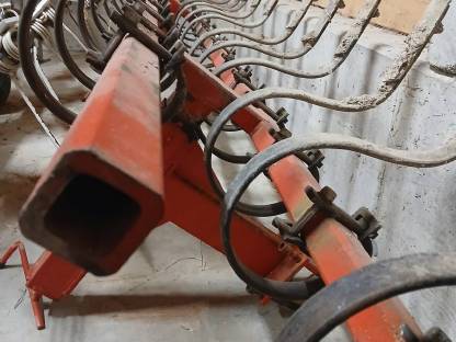 Bild 2:2 Reihigen Grubber