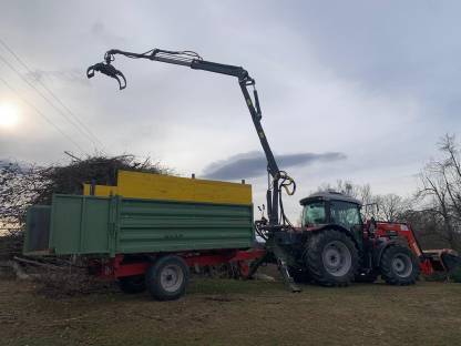 Bild 5:FARMA Forstkran 8,5 m, 3-Punkt mit Flopdown Abstützung CAT 2/3