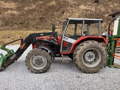 Bild 2:Massey Ferguson 273 mit Hauer Frontlader