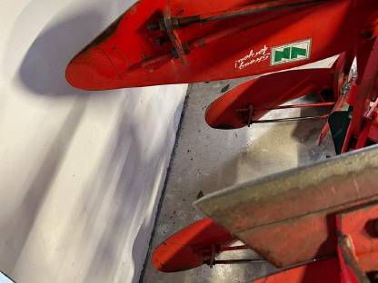 Bild 5:Verkaufe Vogel&Noot Pflug 4-scharig Vario S1050