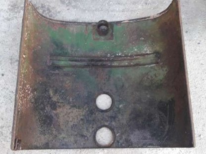 Bild 2:Steyr 180 Motorhaube