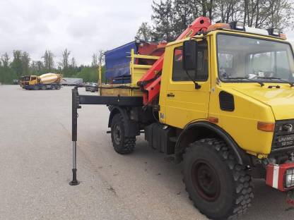 Bild 6:Unimog U1250 mit Kran