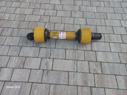Bild 2:Neue Gelenkwelle mit Freilauf 8 PS