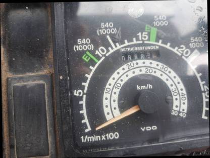 Bild 7:Traktor Steyr 8075 AP