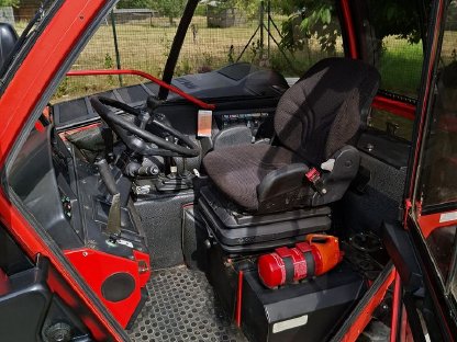 Bild 7:Reform Metrac H6S mit Mörtel Mähwerk, Aebi, Sauerburger, Traktor