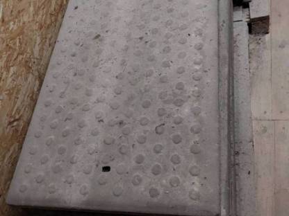 Bild 2:Tenderfoot Stallböden