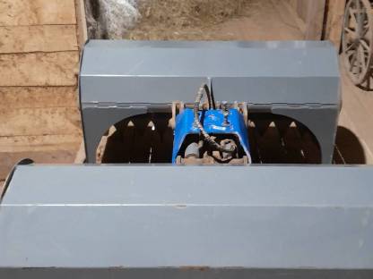 Bild 3:Schalengreifer Hackschnitzelschaufel