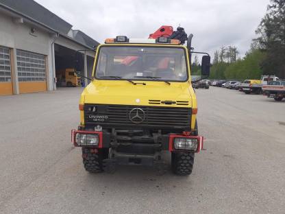Bild 3:Unimog U1250 mit Kran