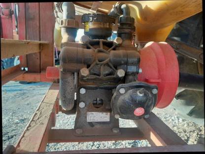 Bild 4:Feldspritze Rau D2