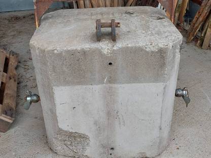 Bild 2:Betongewicht KAT 2