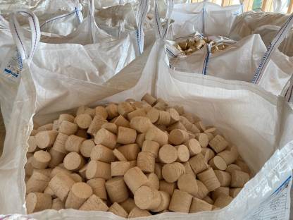 Briketts in Big Bag