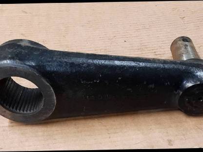 Bild 2:Hubarm IHC Traktor 844