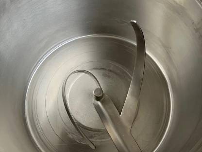 Bild 2:Teigknetmaschine