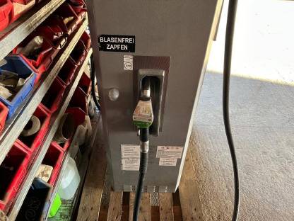 Bild 4:Zapfsäule Diesel, Benzin